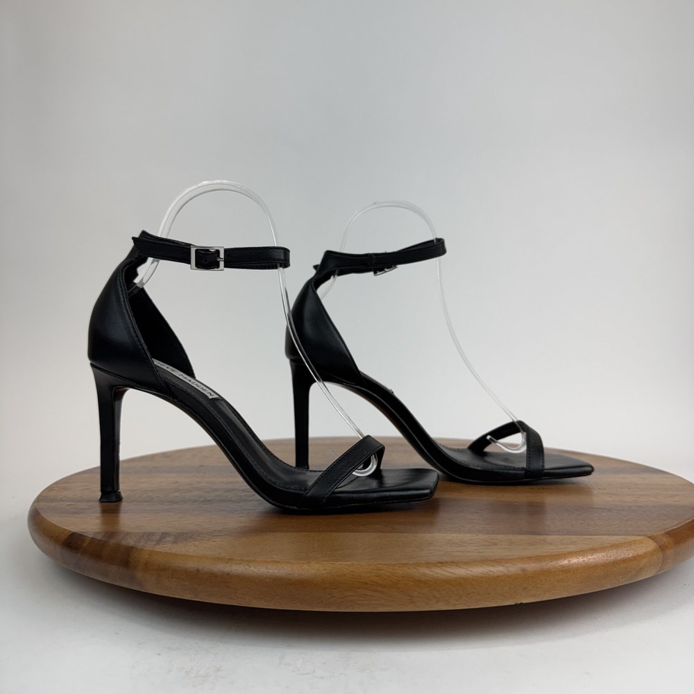 Womens Steve Madden Piked Ankle Strap Open Toed‎ Black Leather Heels Size 8 M